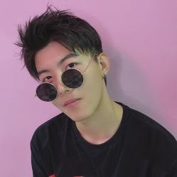 -变画·发型STUDIO