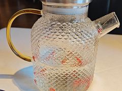 -八府香鸭·啫啫煲(华山路店)