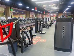 -健龙森俱乐部·游泳·健身·羽毛球综合体育馆