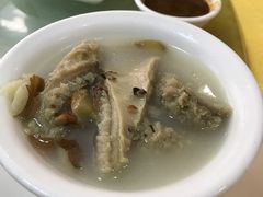 -口衣记鸡饭店