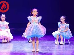 -西安小天鹅艺术团(曲江Alice店)