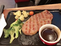 经典肋眼牛排-必胜客(沈辽路万达店)