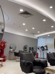 -八佰伴8008星级形象店