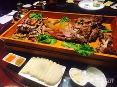 -九十九顶毡房(阜石路店)