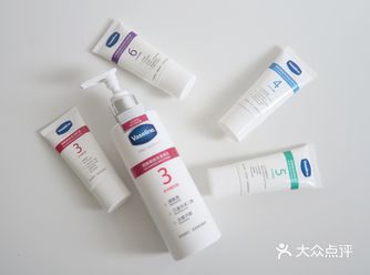 双十一买的凡士林身体乳，还送了4瓶同系列小样