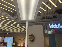 -moll学习桌椅(上海久光百货店)