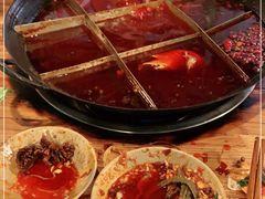 -岗上渣渣老火锅(两路口店)