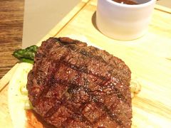 炙烤牛柳-Carbon莫卡哆·意大利复古集市餐厅(杭州大厦店)