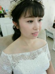 -红馆妆造(中央大街店)