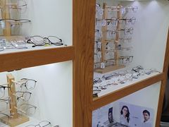 -沪睛眼镜蔡司官方授权店(金桥佳林路店)