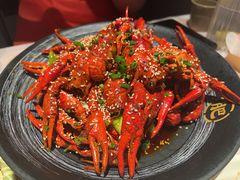 -肥肥虾庄·金牌油焖大虾(汉街SKP店)