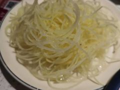 -三人行骨头王火锅(长寿店)