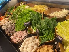 -牛YO寿喜烧·铁板烧和牛火锅自助(市府恒隆店)