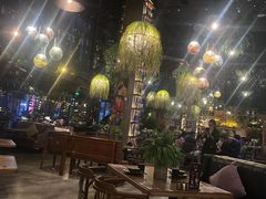 -临界音乐酒馆·小龙虾·江湖菜(华熙LIVE·鱼洞店)