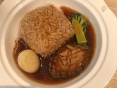 活鲍鱼捞饭-小船渔村•大连菜•大连焖鱼(黄河路店)