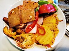 -爱永尚海鲜自助火锅烤肉(恩施店)