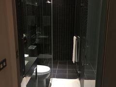 -高雄佳适旅舍-六合馆