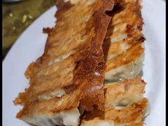 猪肉韭菜锅贴-大眼锅贴水饺(河东店)