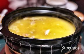 Signature Golden Soup Bird's Nest Chicken