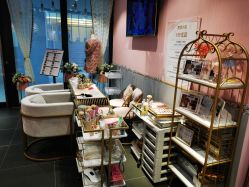 -花系美·美甲美睫精品店