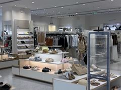 -hotwind热风(中贸广场店)