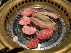 -山川小町·极番烧肉(新地假日广场店)