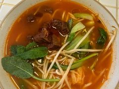 -粉八·云南米线·建水烧烤(常熟路店)