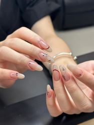 -UMl Nail 尤米美甲美睫半永久