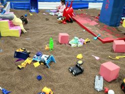 -哆啦爱梦儿童乐园(住邦城市广场店)