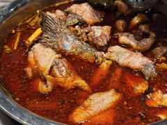 -肖肖酸萝卜鱼火锅(总店)