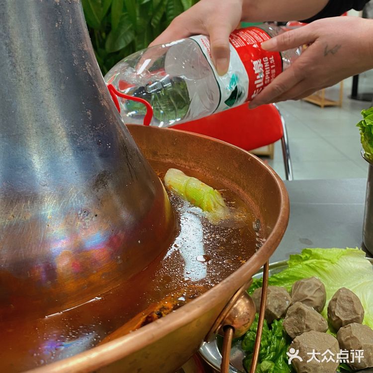 番禺探店｜超有年味的老铜炉涮肉火锅🏮