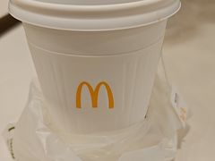 -麦当劳(上海虹桥站30B检票口楼上)