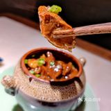 适合家庭小聚的小馆子，二楼环境更好。