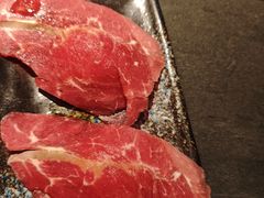 -铭牛烧肉·和牛海鲜自助(高新月牙湖店)
