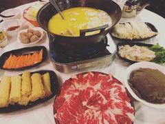 -鲜入围煮花胶鸡海鲜火锅