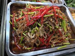 -吕记清真美食城(永兴服装街店)