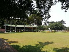 -侯臣咖啡文化村