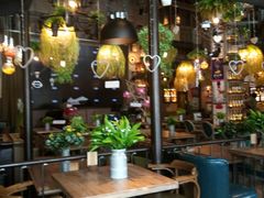 -临界音乐酒馆·小龙虾·江湖菜(华熙LIVE·鱼洞店)