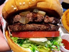 -The Habit Burger Grill 哈比特汉堡(复兴soho店)