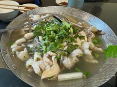 -周老三跷脚牛肉·全牛火锅(非遗传承店)