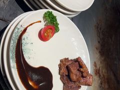 -雍容荟帝王蟹活龙虾展台自助(IFS黑金店)