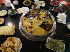 -邓莽子老火锅(中兴路总店)