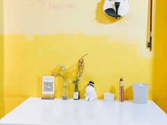 -志龙皇冠吃货椰子铺