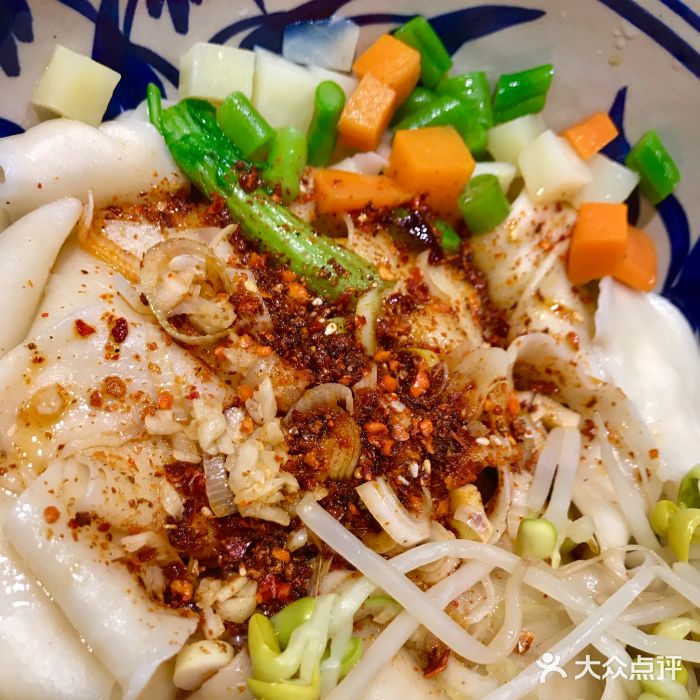 美饱饱陕面客栈-油泼面-菜-油泼面图片-北京美食-大众点评网