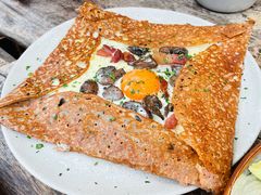 鸡蛋蘑菇熏肉荞麦可丽饼-RAC BAR(安福路店)