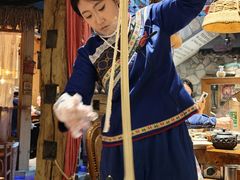 -老牌坊云南鱼豆花火锅(爱建店)