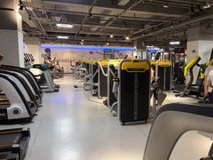 -格易美游泳馆健身房(新昆仑店)