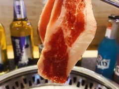 原切牛五花-春风十里海鲜火锅烤肉自助餐厅(华强店)