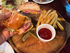 -羽深肉铺 Steak & Wine