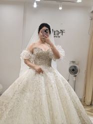 -予白婚纱礼服馆